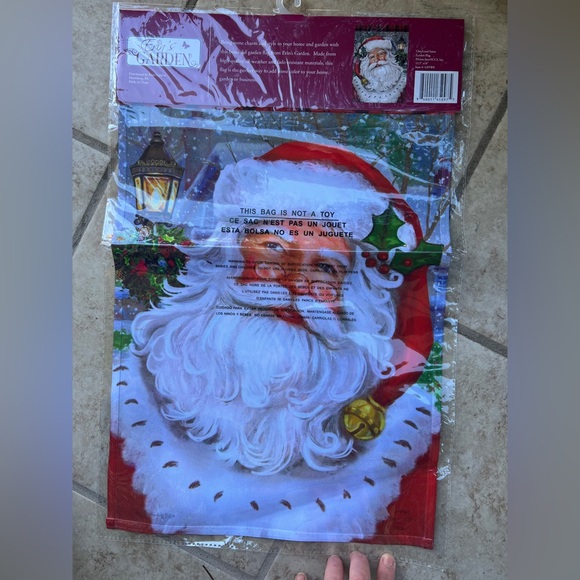 Ella's Garden NWT Santa Garden Flag - Picture 2 of 2